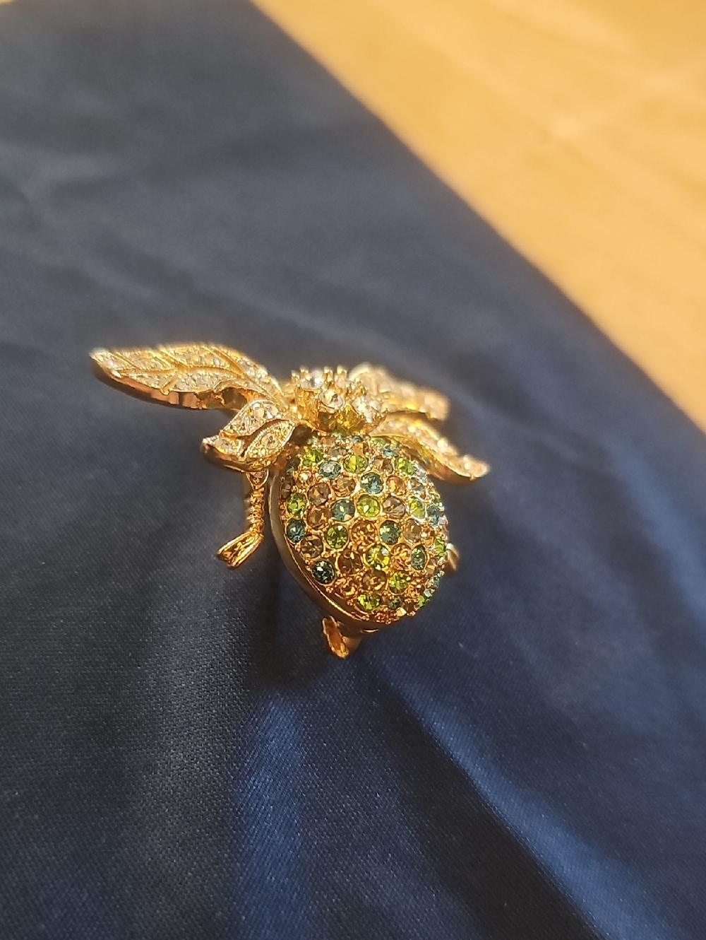 CINER for Joan Rivers Colorful Pave Bee Brooch Pin - Picture 7 of 16